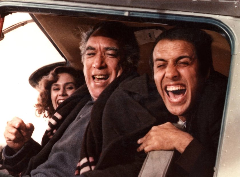 Bluff, (IL GRANDE BLUFF) IT 1975, Regie: Sergio Corbucci, ANTHONY QUINN, ADRIANO CELENTANO, Stichwort: Lachen UnitedArchives00005861
Bluff Il Grande Bluff IT 1975 Director Sergio Corbucci Anthony Quinn Adriano Celentano Keyword Laughing UnitedArchives00005861 Bluff, (IL GRANDE BLUFF) IT 1975, Regie: Sergio Corbucci, ANTHONY QUINN, ADRIANO CELENTANO, Stichwort: Lachen UnitedArchives00005861
Bluff Il Grande Bluff IT 1975 Director Sergio Corbucci Anthony Quinn Adriano Celentano Keyword Laughing UnitedArchives00005861