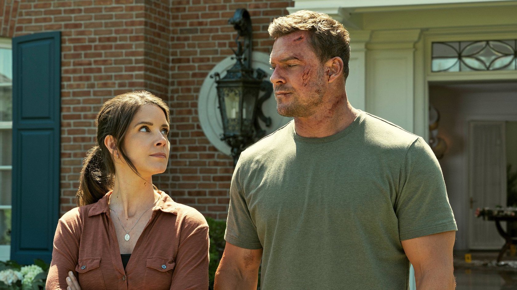 „Reacher“-Star gibt Action-Fans Recht: Amazon-Serie hat einen gewaltigen Logikfehler „Reacher“-Star gibt Action-Fans Recht: Amazon-Serie hat einen gewaltigen Logikfehler