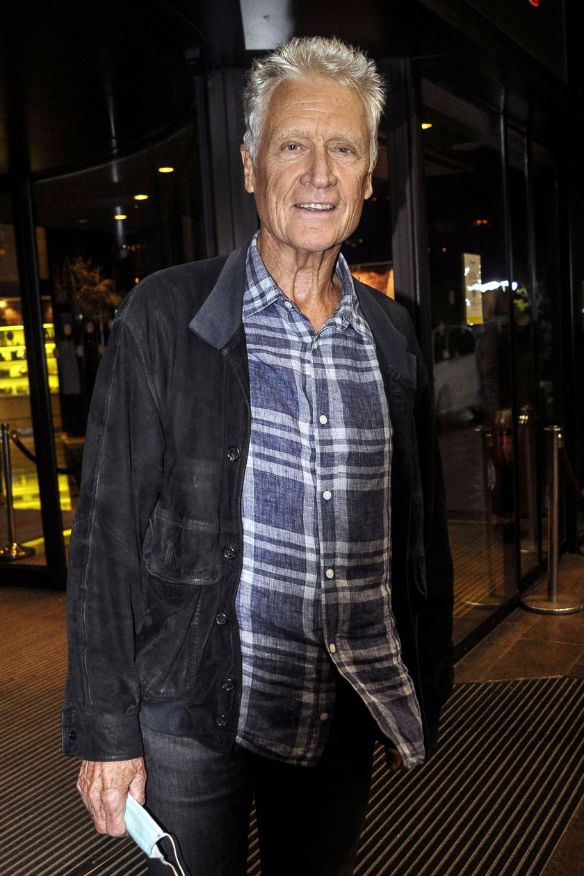 Robert Atzorn bei der Ankunft zur Aufzeichnung der MDR-Talkshow Riverboat im Studio 3 der Media City Leipzig. Leipzig, 09.10.2020 *** Robert Atzorn on arrival for the recording of the MDR talk show Riverboat in Studio 3 of Media City Leipzig Leipzig, 09 10 2020 Foto:xM.xWehnertx/xFuturexImage Robert Atzorn bei der Ankunft zur Aufzeichnung der MDR-Talkshow Riverboat im Studio 3 der Media City Leipzig. Leipzig, 09.10.2020 *** Robert Atzorn on arrival for the recording of the MDR talk show Riverboat in Studio 3 of Media City Leipzig Leipzig, 09 10 2020 Foto:xM.xWehnertx/xFuturexImage