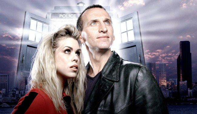 Der neunte Doktor (Christopher Eccleston) mit seiner Begleiterin Rose Tyler (Billie Piper). Der neunte Doktor (Christopher Eccleston) mit seiner Begleiterin Rose Tyler (Billie Piper).