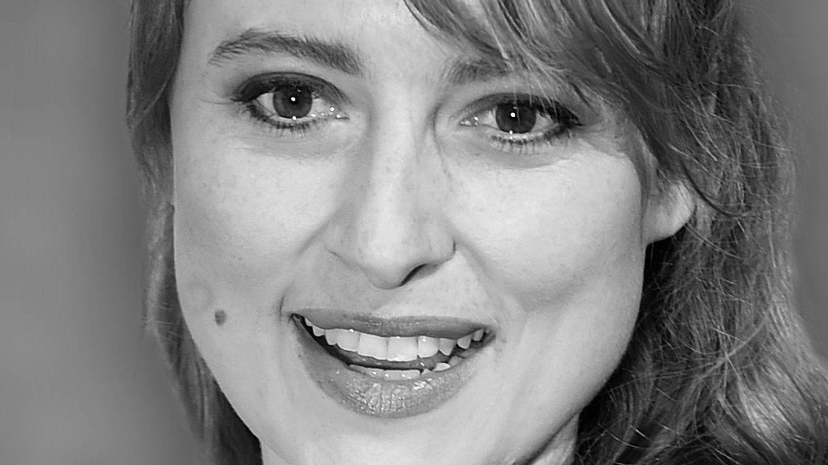 ACHTUNG FOTOMONTAGE: Die Schauspielerin Wanda Perdelwitz ist im Alter von 41 Jahren gestorben. ARCHIVFOTO, Einzelbild,angeschnittenes Einzelmotiv,Halbfigur,halbe Figur. *** ATTENTION PHOTOMONTAGE The actress Wanda Perdelwitz has died at the age of 41 ARCHIVE PHOTO, single image,cropped single motif,half figure,half figure ACHTUNG FOTOMONTAGE: Die Schauspielerin Wanda Perdelwitz ist im Alter von 41 Jahren gestorben. ARCHIVFOTO, Einzelbild,angeschnittenes Einzelmotiv,Halbfigur,halbe Figur. *** ATTENTION PHOTOMONTAGE The actress Wanda Perdelwitz has died at the age of 41 ARCHIVE PHOTO, single image,cropped single motif,half figure,half figure