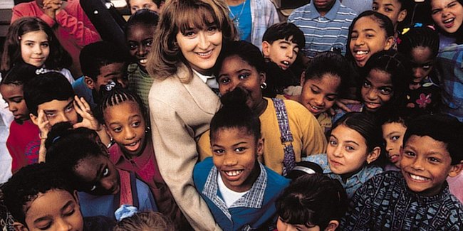 Roberta (Meryl Streep) setzt sich für die Kinder ein.