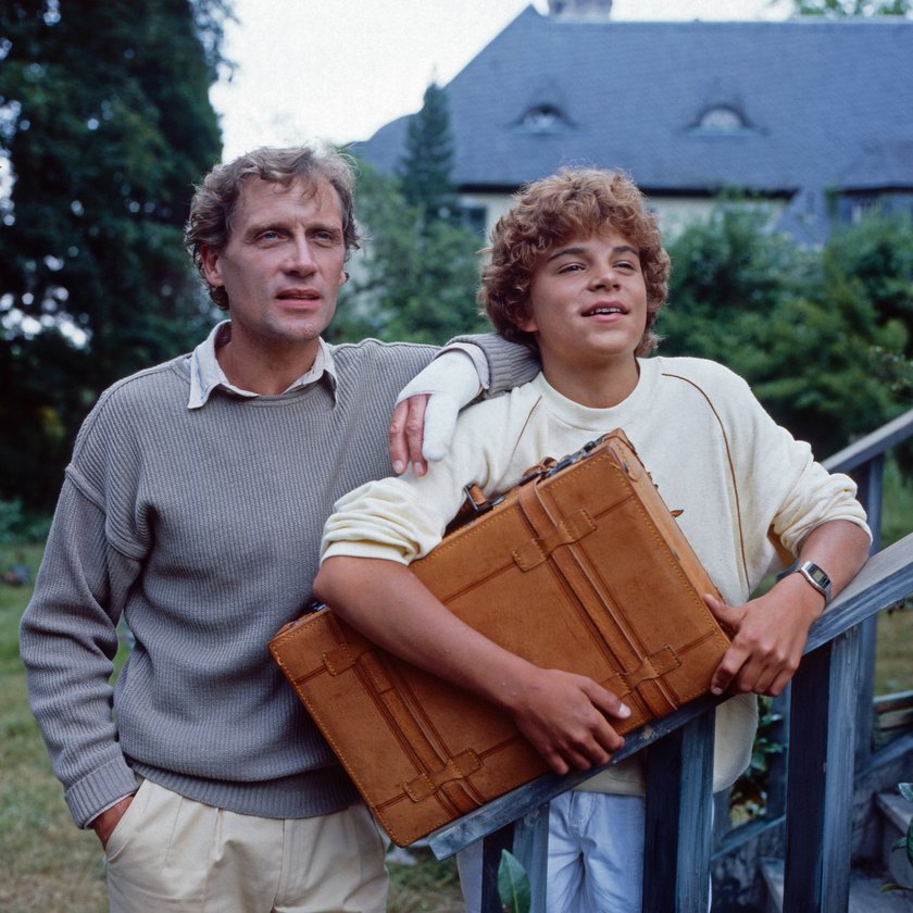 Oliver Maass, Fernsehserie, Deutschland 1985, Regie: Gero Erhardt, Darsteller: Robert Atzorn, Josef Gröbmayr UnitedArchives00025437 Oliver Maass, Fernsehserie, Deutschland 1985, Regie: Gero Erhardt, Darsteller: Robert Atzorn, Josef Gröbmayr UnitedArchives00025437