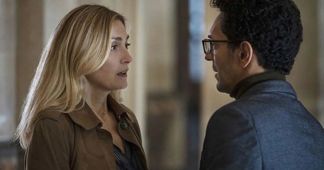 Was kann Hélène Berg (Julie Gayet) für ihre Tochter tun? Was kann Hélène Berg (Julie Gayet) für ihre Tochter tun?