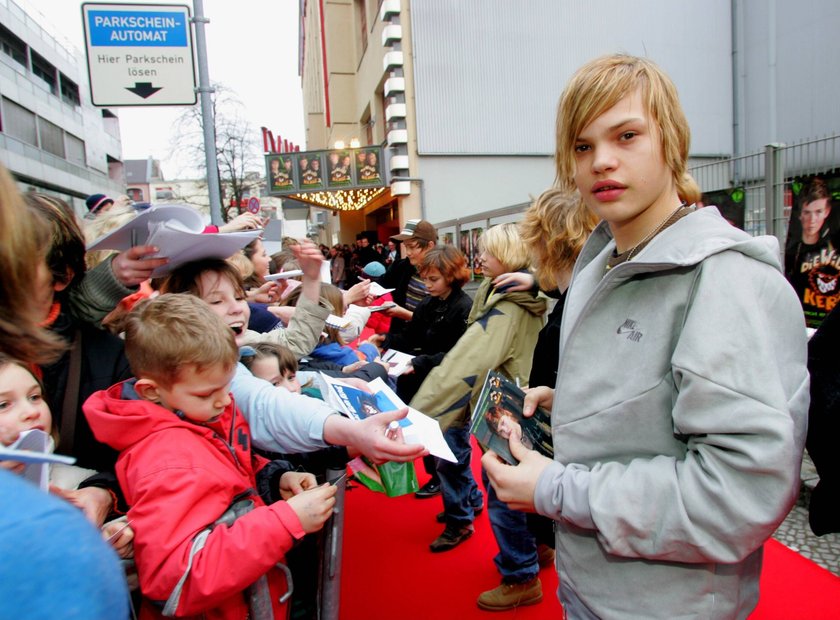 Die wilden Kerle 3 Copyright: IMAGO. Herrmann 03.03.2005 Thema: Berlin Premiere des Filmes : Die wilden Kerle 3 im Titania Filmpalast in Berlin Steglitz mit Wilson Ochsenknecht *** Die wilden Kerle 3 Copyright IMAGO Herrmann 03 03 2005 Theme Berlin Premiere of the film Die wilden Kerle 3 in the Titania Filmpalast in Berlin Steglitz with Wilson Ochsenknecht Copyright: xEventpressxHerrmannx Die wilden Kerle 3 Copyright: IMAGO. Herrmann 03.03.2005 Thema: Berlin Premiere des Filmes : Die wilden Kerle 3 im Titania Filmpalast in Berlin Steglitz mit Wilson Ochsenknecht *** Die wilden Kerle 3 Copyright IMAGO Herrmann 03 03 2005 Theme Berlin Premiere of the film Die wilden Kerle 3 in the Titania Filmpalast in Berlin Steglitz with Wilson Ochsenknecht Copyright: xEventpressxHerrmannx