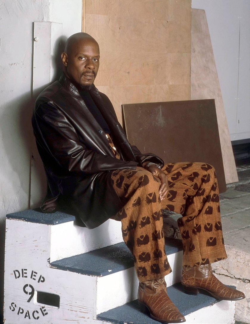 STAR TREK: DEEP SPACE NINE, Avery Brooks, 1999, 1993-99. ph: Michael Tighe / TV Guide / Paramount Television / Courtesy Everett CollectionTSDSTTR PA388 PUBLICATIONxINxGERxSUIxAUTxONLY Copyright: xx TSDSTTR PA388 TSDSTTR_PA388_H STAR TREK: DEEP SPACE NINE, Avery Brooks, 1999, 1993-99. ph: Michael Tighe / TV Guide / Paramount Television / Courtesy Everett CollectionTSDSTTR PA388 PUBLICATIONxINxGERxSUIxAUTxONLY Copyright: xx TSDSTTR PA388 TSDSTTR_PA388_H