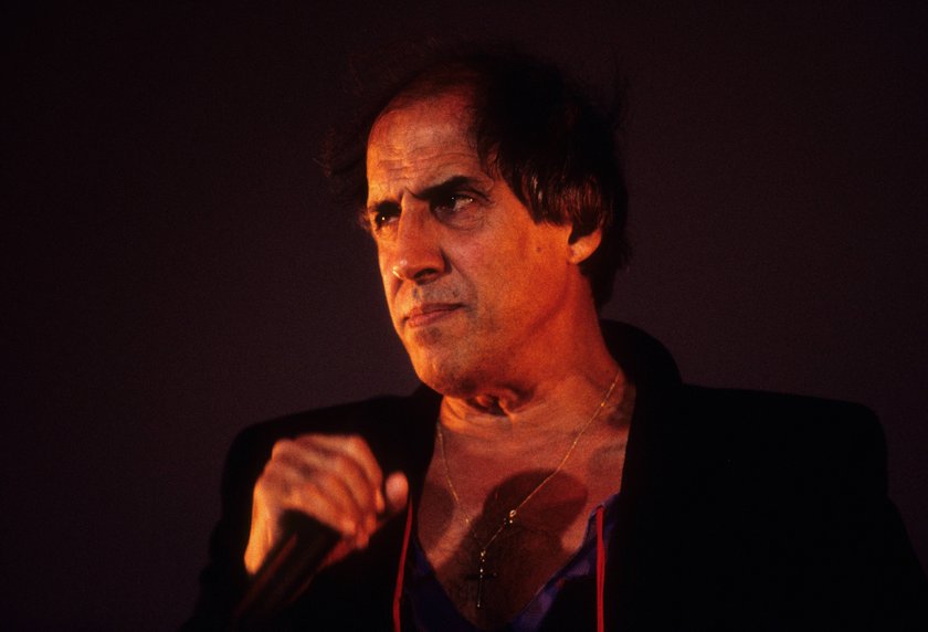 Adriano Celentano in der Deutschlandhalle in Berlin
Adriano Celentano in the German Country Hall in Berlin Adriano Celentano in der Deutschlandhalle in Berlin
Adriano Celentano in the German Country Hall in Berlin