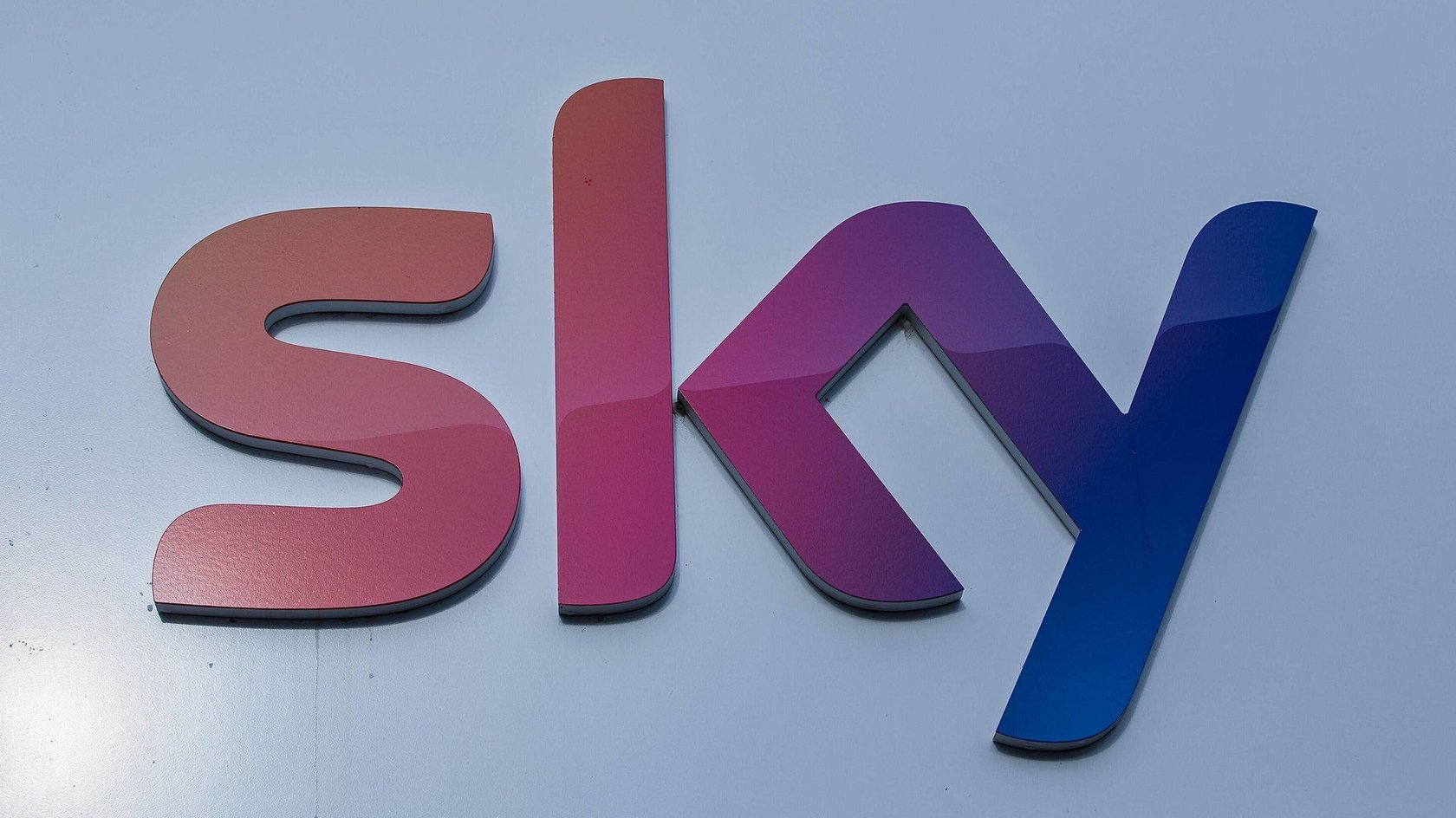 Sky-Hotline: Telefonnummer des Kundenservice und weitere Kontaktwege Sky-Hotline: Telefonnummer des Kundenservice und weitere Kontaktwege