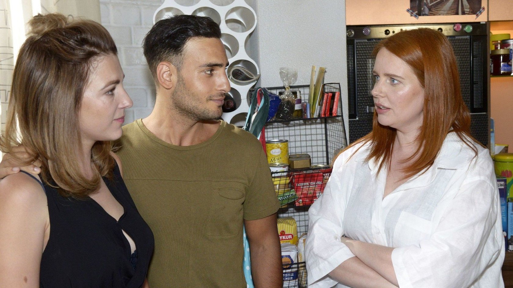 GZSZ-Toni in Aufruhr: So erfährt Lilly von den Ermittlungen um Martin GZSZ-Toni in Aufruhr: So erfährt Lilly von den Ermittlungen um Martin