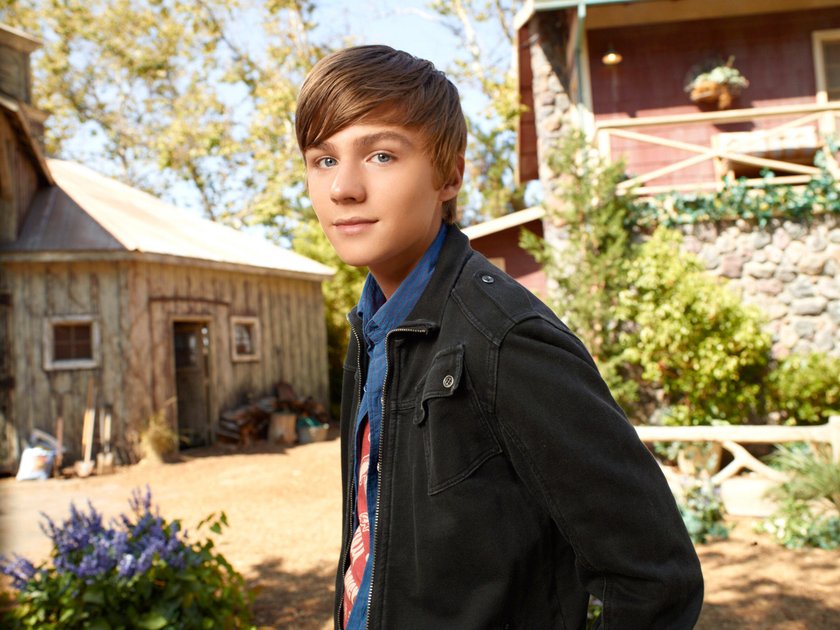 Miles Heizer in "PARENTHOOD" Season 2 Miles Heizer in "PARENTHOOD" Season 2