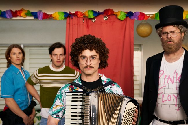 Alfred Yankovic (Daniel Radcliffe) will seinen Traum vom Musiker verwirklichen.