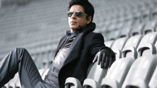 Don (Shah Rukh Khan) hat Europa fest im Blick.