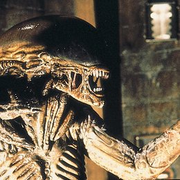 Alien - Das unheimliche Wesen aus einer fremden Welt / Alien/Aliens/Alien 3/Alien: Resurrection / Prometheus to Alien - Evolution Box Poster