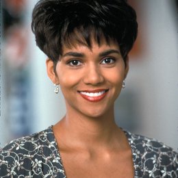Boomerang / Halle Berry Poster