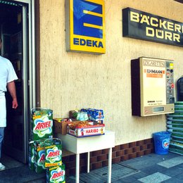 Schotter wie Heu / Supermarkt / Edeka / Zigarettenautomat Poster