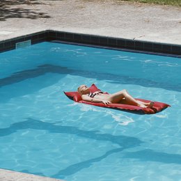 Swimming Pool / Ludivine Sagnier Poster