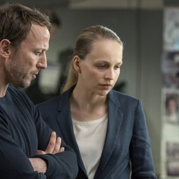 Tatort: Die Feigheit des Löwen (NDR) / Wotan Wilke Möhring / Petra Schmidt-Schaller Poster