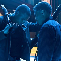 Takers / Chris Brown / Michael Ealy Poster