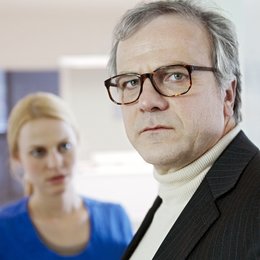 Tatort: Mit ruhiger Hand (WDR) / Bernhard Schütz / Maria Simon Poster