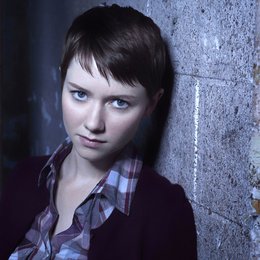 Following, The / Valorie Curry Poster