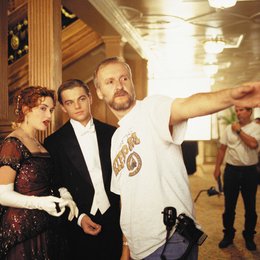 Titanic / Kate Winslet / Leonardo DiCaprio / James Cameron / Set Poster