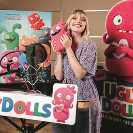 UglyDolls / Lina Larissa Strahl, konnte gewonnen werden als Stimme der Moxy für die deutschsprachige Fassung von »Ugly Dolls« Poster