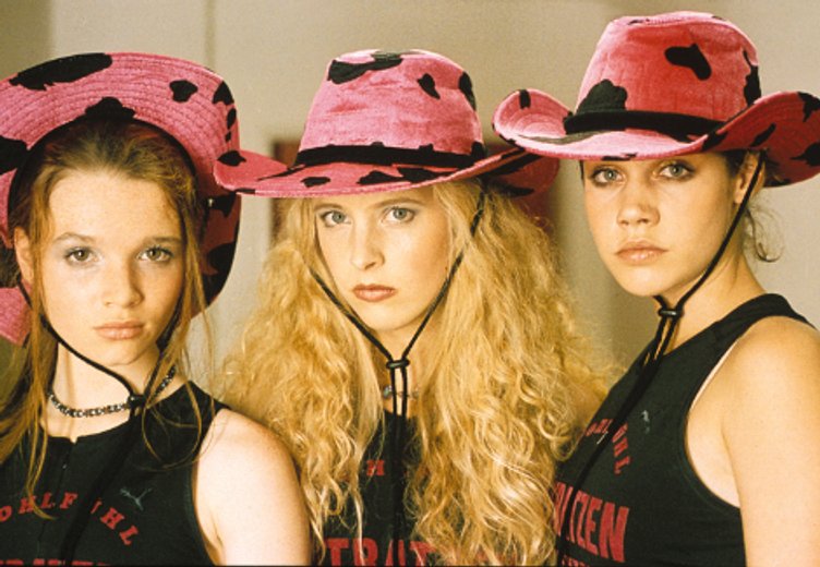 Karoline Herfurth, Diana Amft und Felicitas Woll in der Komödie "Mädchen, Mädchen" (2011) © Prosieben