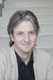 Dr. Michael Esser