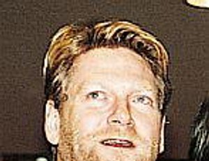 Kenneth Branagh als kauziger Onkel Kenneth Branagh als kauziger Onkel