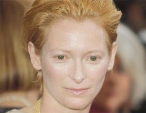 Tilda Swinton auf der Flucht Tilda Swinton auf der Flucht