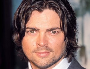 Karl Urban legt einen "Run" hin Karl Urban legt einen "Run" hin
