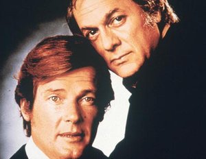Roger Moore trauert um Tony Curtis Roger Moore trauert um Tony Curtis