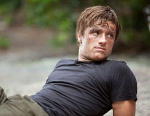 "Panem"-Star Josh Hutcherson lädt zur Privat-Premiere "Panem"-Star Josh Hutcherson lädt zur Privat-Premiere
