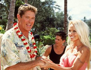 David Hasselhoff spielt sich im "Baywatch"-Kinofilm selbst David Hasselhoff spielt sich im "Baywatch"-Kinofilm selbst
