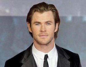 Chris Hemsworth bei den "Ghostbusters" Chris Hemsworth bei den "Ghostbusters"