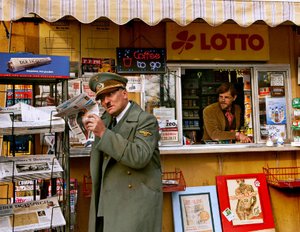 Kinocharts: Hitler-Satire "Er ist wieder da" dominiert Deutschland Kinocharts: Hitler-Satire "Er ist wieder da" dominiert Deutschland