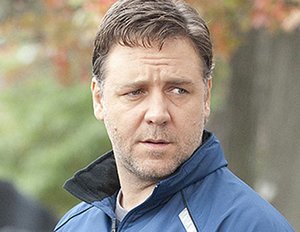 Russell Crowe betätigt sich als Rausschmeißer Russell Crowe betätigt sich als Rausschmeißer