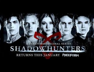 Shadowhunters im Stream: So seht ihr alle Folgen kostenlos & legal Shadowhunters im Stream: So seht ihr alle Folgen kostenlos & legal