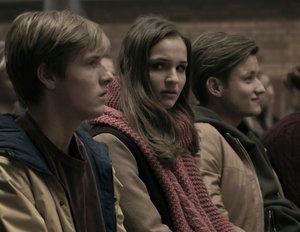 „Dark“-Quiz: Habt ihr in der Netflix-Serie genau aufgepasst? „Dark“-Quiz: Habt ihr in der Netflix-Serie genau aufgepasst?