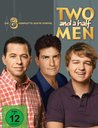 Two and a Half Men: Mein cooler Onkel Charlie - Die komplette achte Staffel (2 Discs) Poster