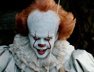 Neuer Trailer zu „Es 2“: Pennywise verbreitet wieder Angst und Schrecken! Neuer Trailer zu „Es 2“: Pennywise verbreitet wieder Angst und Schrecken!