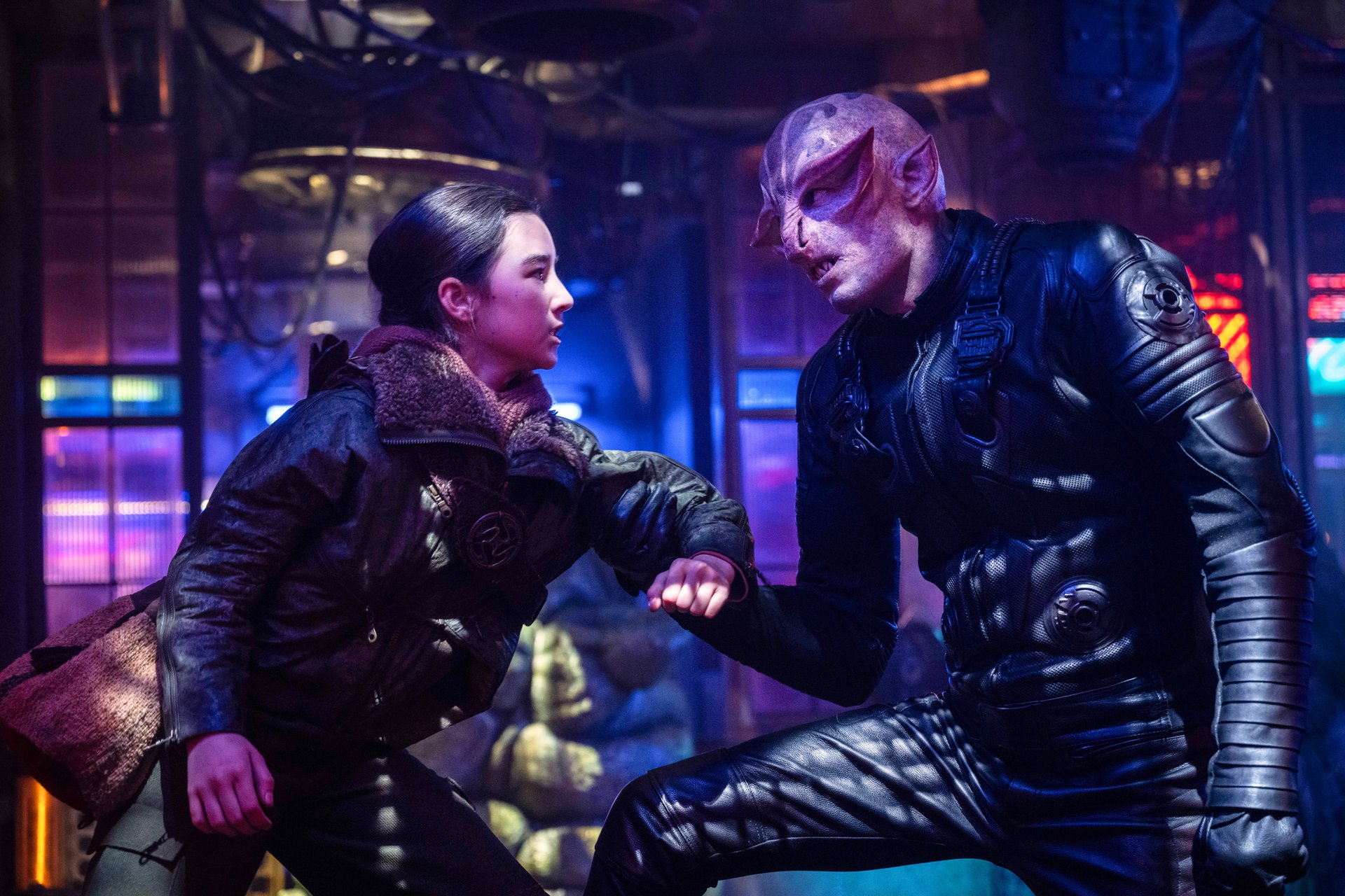 „Mad Max“ trifft „John Wick“: Neuer Sci-Fi-Actionkracher wird direkt zum Publikumsrenner