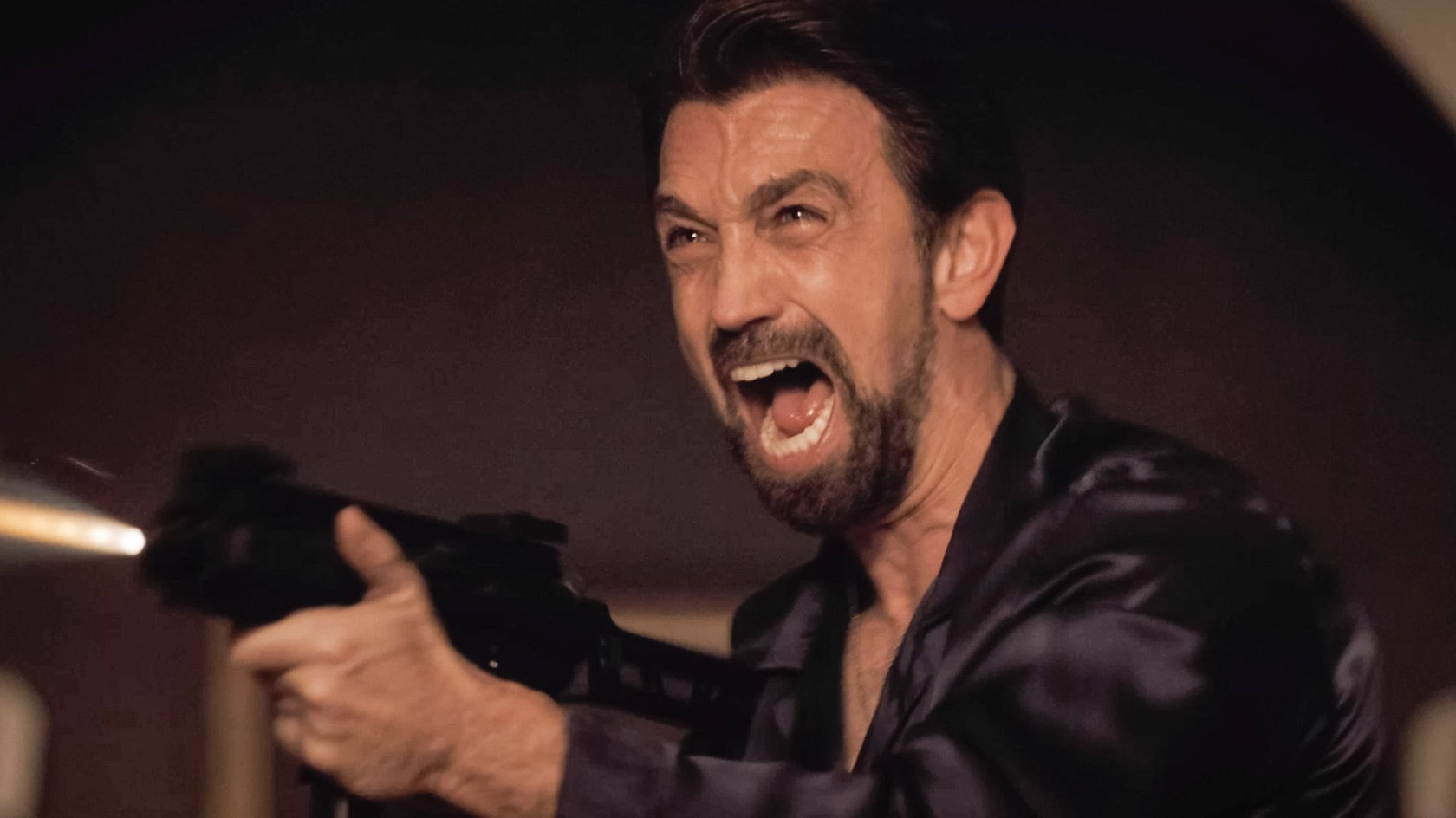 Andrea Scarduzio als Vincent Quaranta in „The Equalizer 3 – The Final Chapter“.