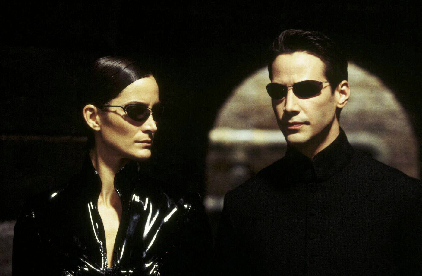 #Darum tragen alle in der Matrix Sonnenbrillen
