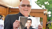 Stimmen der Stars wie Brad Pitt und Leonardo DiCaprio: So sehen die bekanntesten Synchronsprecher aus