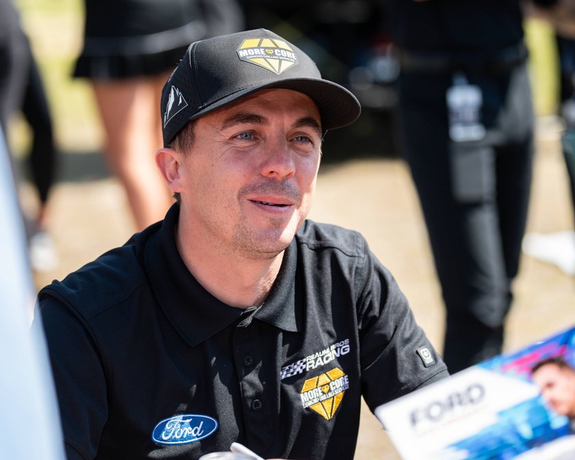April 18, 2025, Rockingham, North Carolina, USA: April 18, 2025, Rockingham, North Carolina, USA: NASCAR, Motorsport, USA Craftsman Truck Series driver FRANKIE MUNIZ 33 signs autographs before the NASCAR Craftsman Truck Series Black s Tire 200 at Rockingham Speedway. The race marks the return of NASCAR events to ÃThe RockO since 2013. The venue previously hosted races from 1984-2004. 2025 /ZUMA Press Wire Rockingham USA - ZUMAh97_ 20250418_fap_h97_015 Copyright: xTimothyxL.xHalex