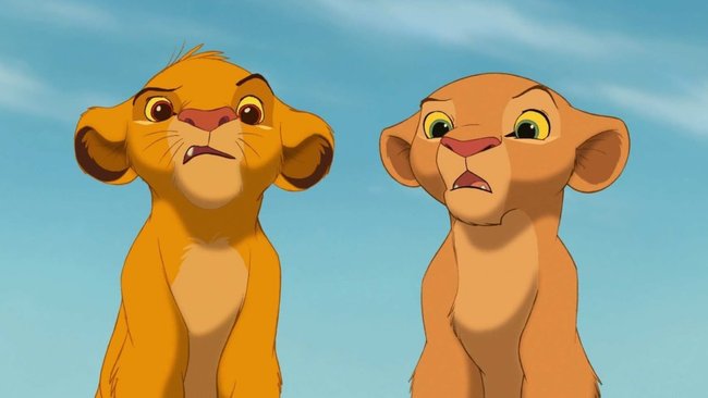 Der junge Löwe Simba und seine Freundin Nala.