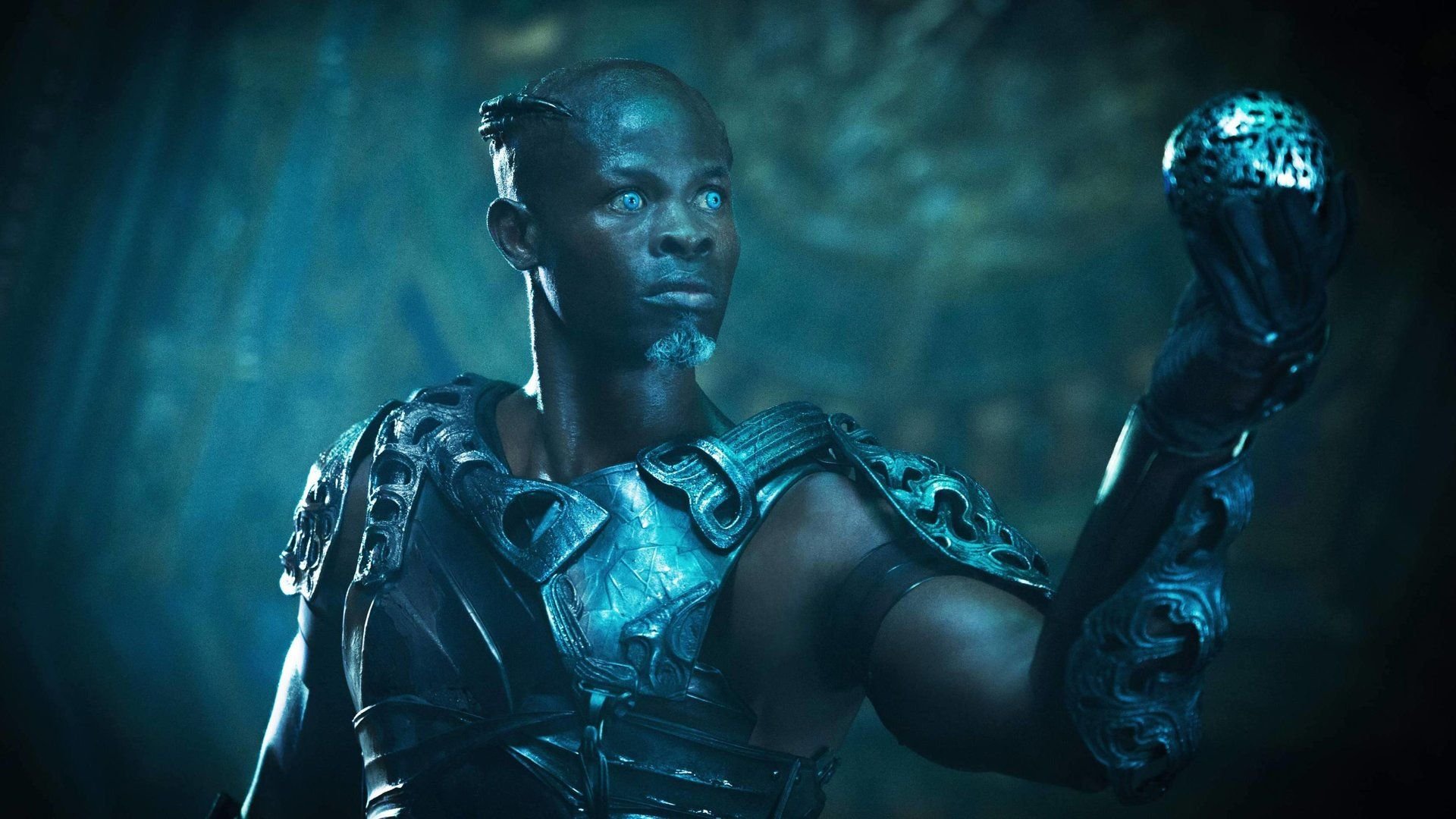 Marvel German Actor Marvel- und DC-Star teilt gegen Hollywood aus: „Film für Film ist es ...