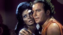 „Star Trek“: So tricksten Shatner und Nichols beim Dreh und bescherten uns mit der wohl legendärsten Szene der Sci-Fi-Reihe 