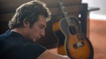 Er ist The Boss in "Springsteen: Deliver Me From Nowhere": So sah Jeremy Allen White vor 18 Jahren aus